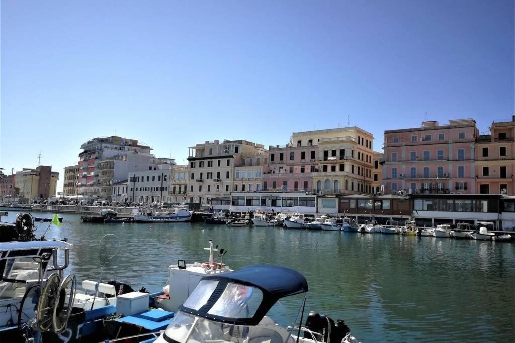 Christy Suite Elegante Appartamento Nel Centro Storico Di Άντζιο Εξωτερικό φωτογραφία