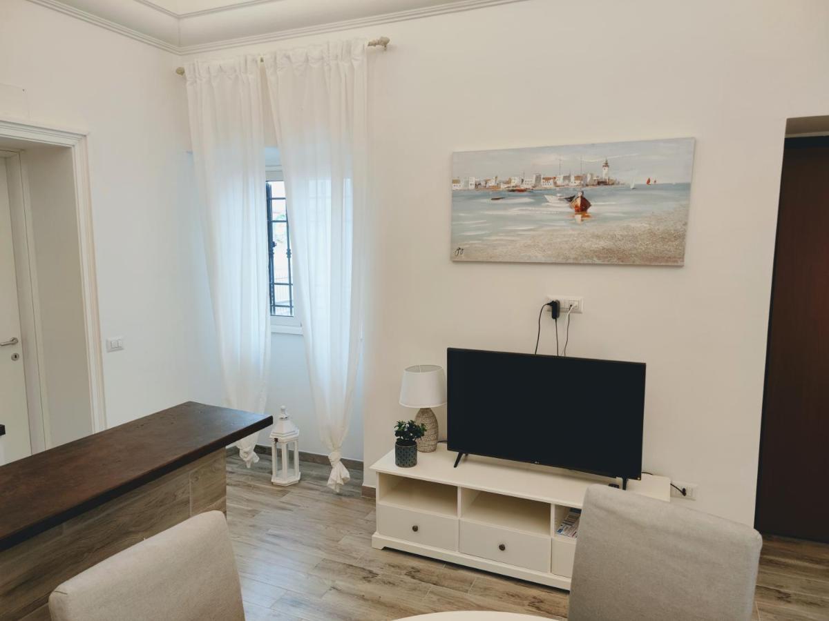 Christy Suite Elegante Appartamento Nel Centro Storico Di Άντζιο Εξωτερικό φωτογραφία